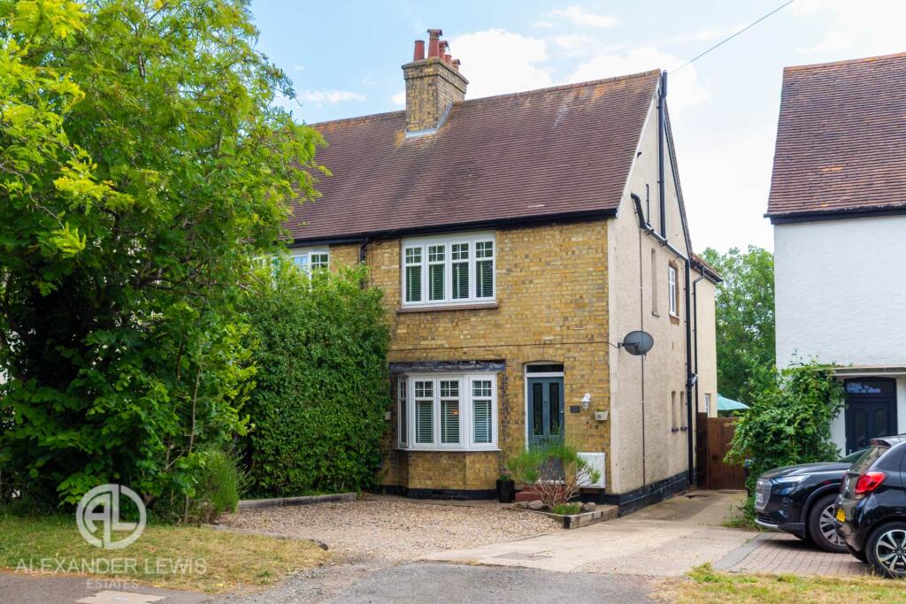 Main image of property: North Avenue, Letchworth Garden City, SG6 1DH
