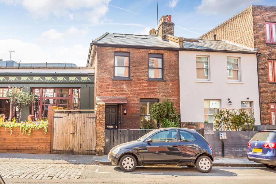 Main image of property: Middle Lane, Crouch End, N8