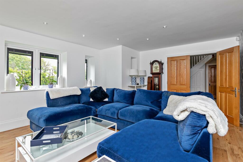 Additional property image - Gaddesden Lane, Redbourn, St. Albans