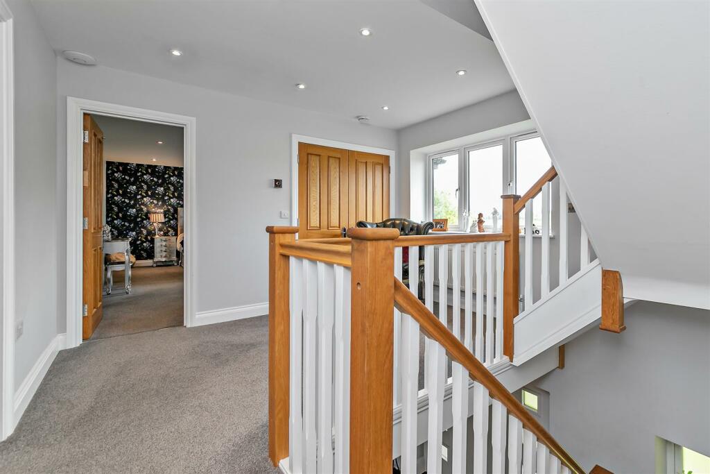 Additional property image - Gaddesden Lane, Redbourn, St. Albans