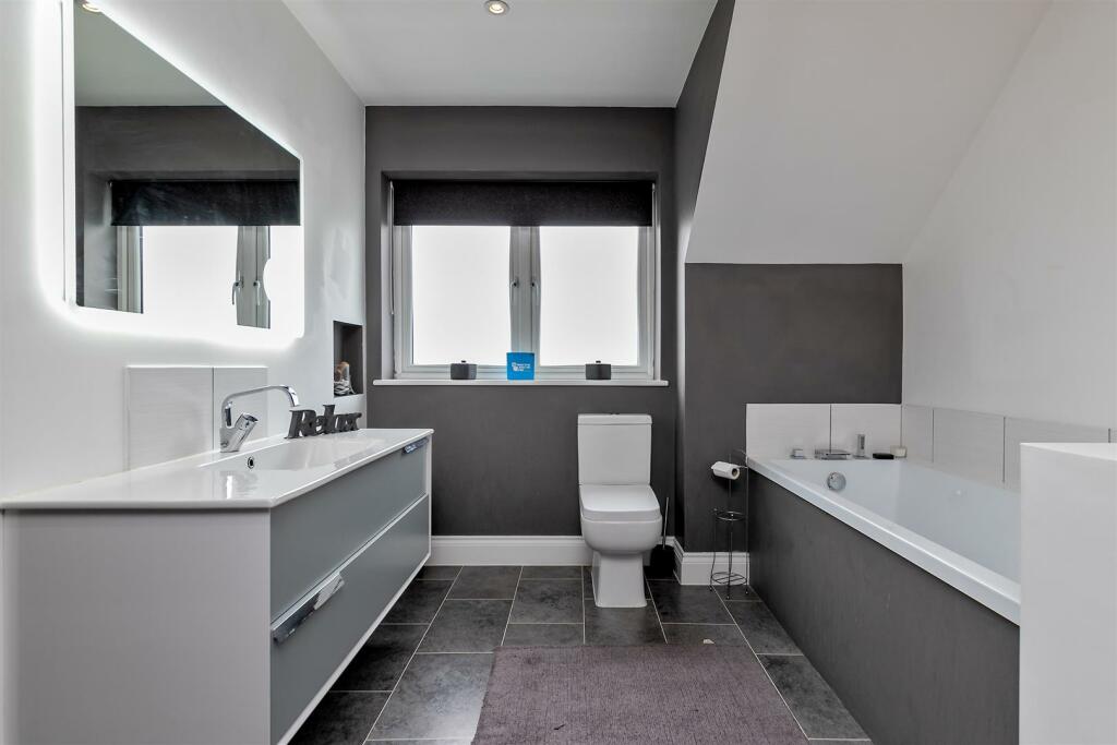 Additional property image - Gaddesden Lane, Redbourn, St. Albans