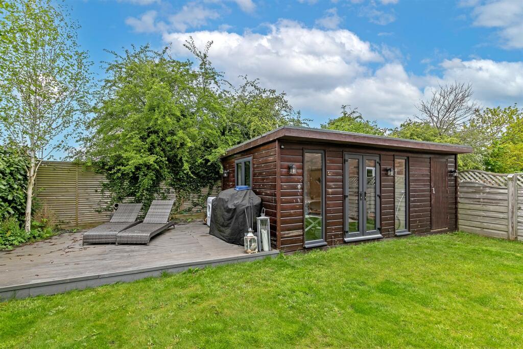 Additional property image - Gaddesden Lane, Redbourn, St. Albans
