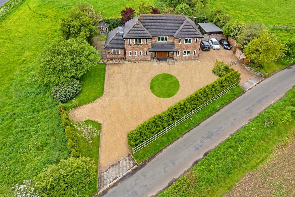Additional property image - Gaddesden Lane, Redbourn, St. Albans