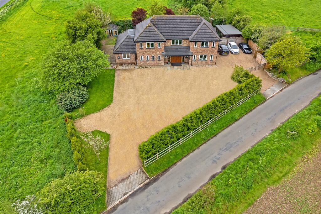 Additional property image - Gaddesden Lane, Redbourn, St. Albans