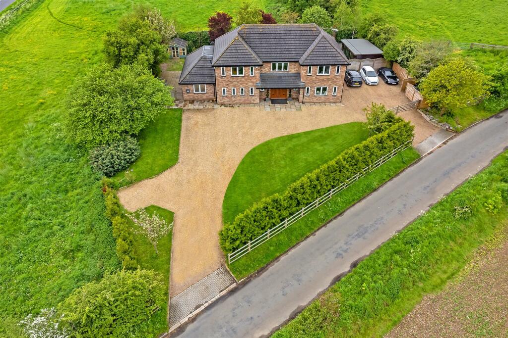 Additional property image - Gaddesden Lane, Redbourn, St. Albans