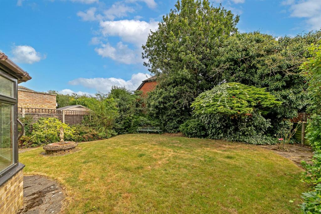 Additional property image - Wych Elms, Park Street, St. Albans