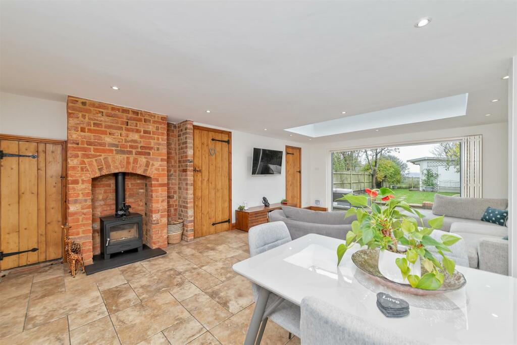 Additional property image - Bower Heath, Harpenden