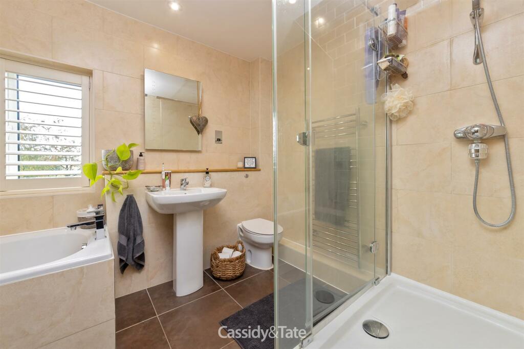 Additional property image - Bower Heath, Harpenden