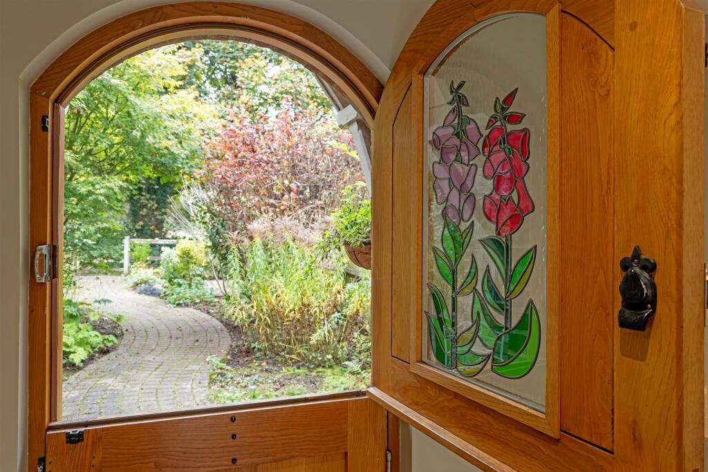 Additional property image - Bower Heath, Harpenden