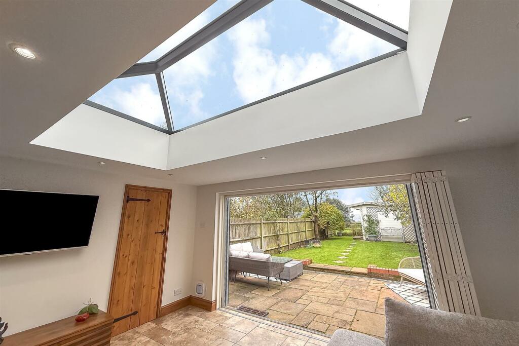 Additional property image - Bower Heath, Harpenden