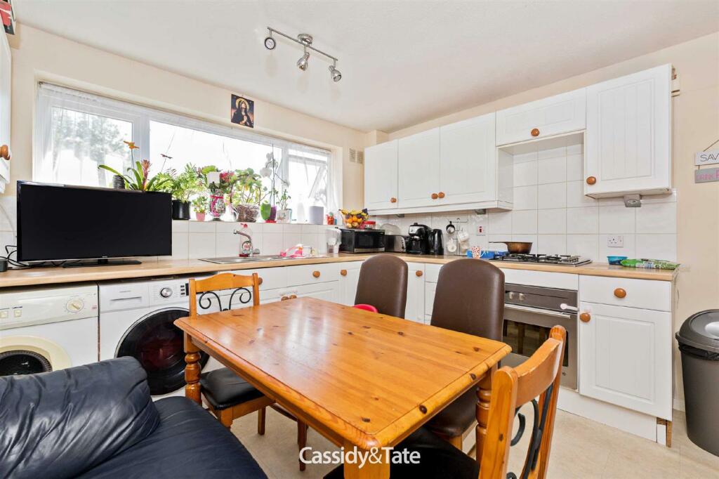 Additional property image - Tennyson Road, Chiswell Green, St Albans