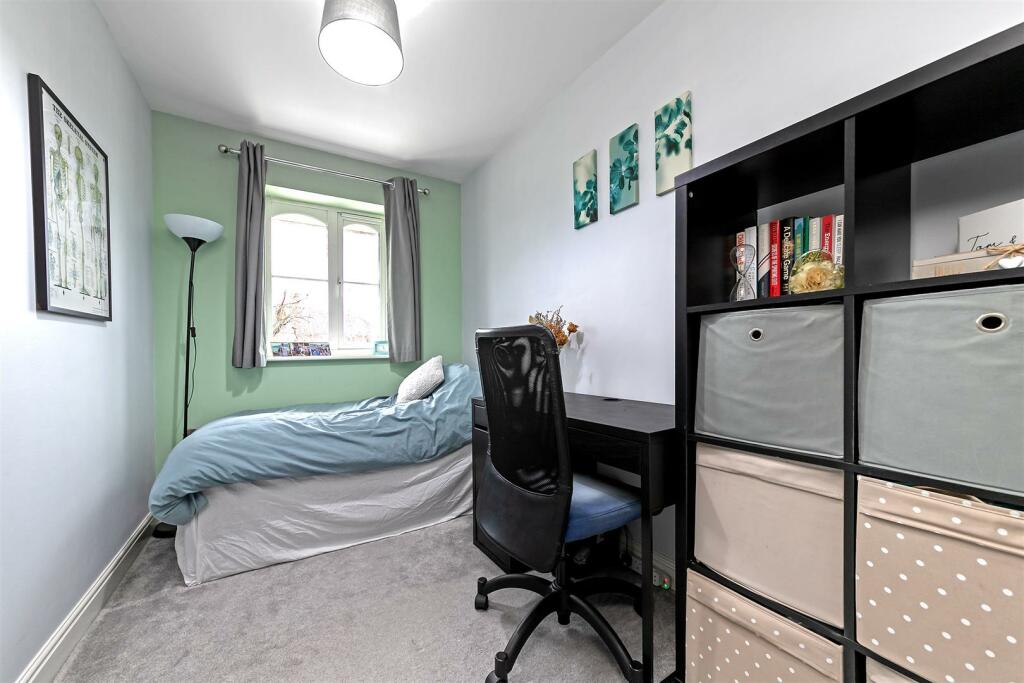 Additional property image - Liberty Walk, St. Albans