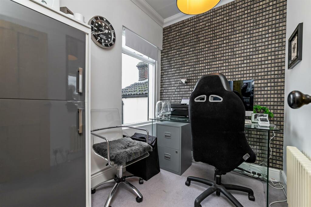 Additional property image - West View Road, St. Albans