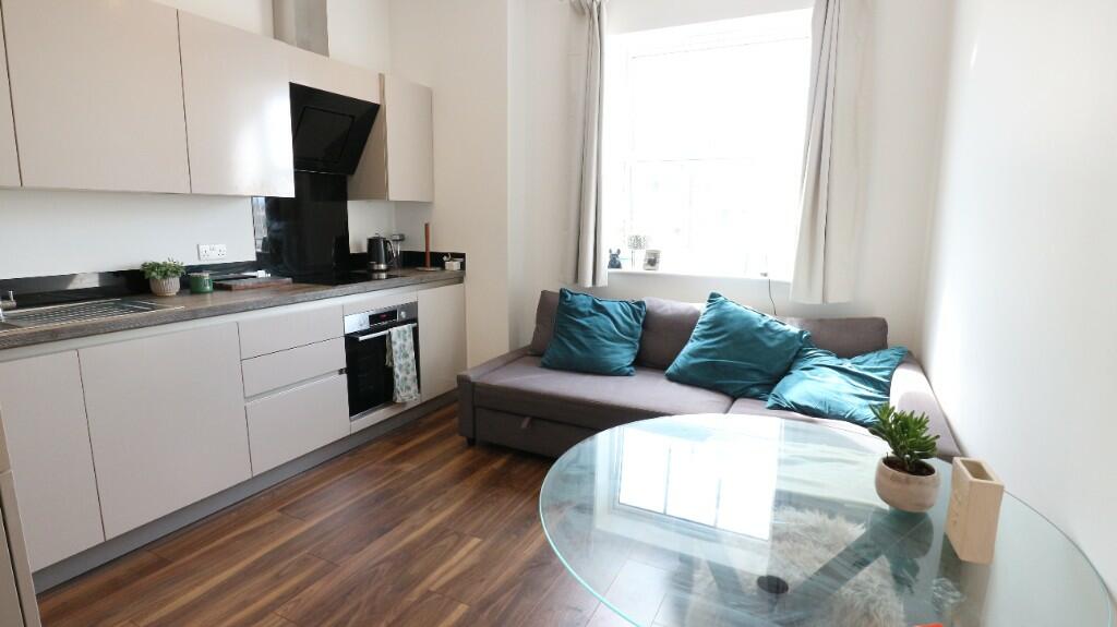 Main image of property: Vantage House, Little Victoria Street, Basingstoke, Hampshire, RG21