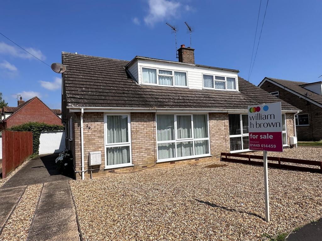 4 bedroom semidetached house for sale in Broomspath Road, Stowupland