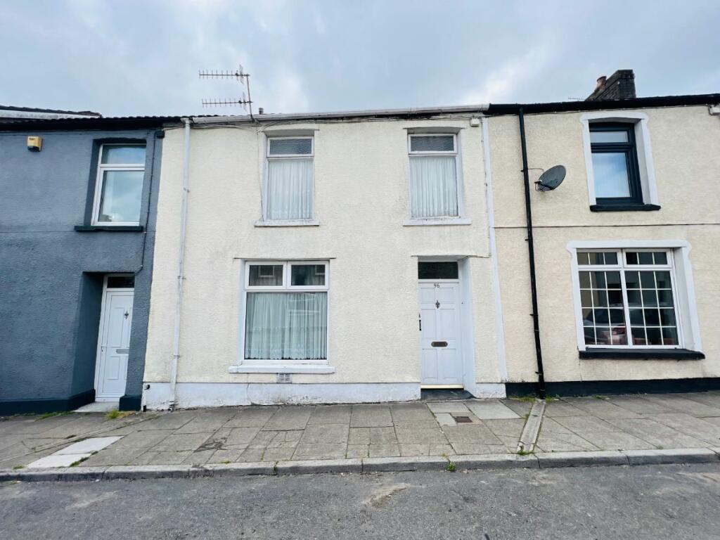 3 bedroom terraced house for sale in High Street, Rhymney, Tredegar, NP22