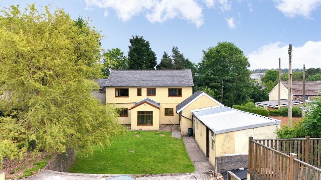 4 bedroom detached house for sale in Blue Bell Cottage, Picton Road