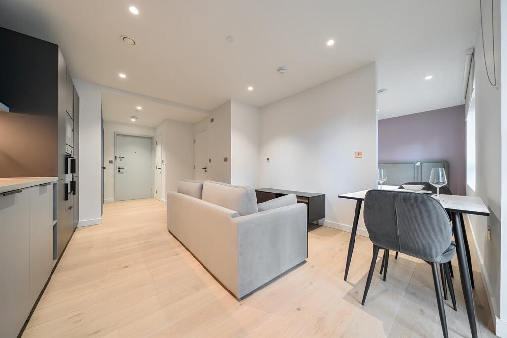 Main image of property: Peninsula Gardens, Chandlers Avenue, Lower Riverside, Greenwich Peninsula , SE10