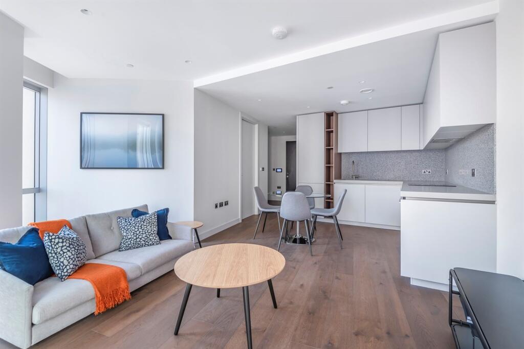 Main image of property: No.5, Upper Riverside, Cutter Lane, Greenwich Peninsula, SE10