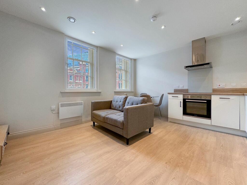 1 bedroom flat for rent in Centenary House, 53 North Street, Leeds, LS2
