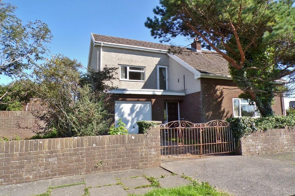 3 bedroom detached house for sale in Fitzhamon Road, Porthcawl