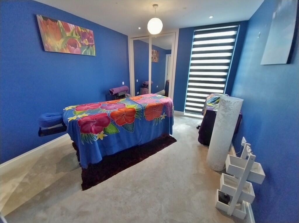 Additional property image - Rest Bay, Porthcawl, Bridgend (County of), CF36
