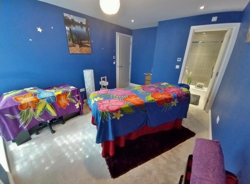 Additional property image - Rest Bay, Porthcawl, Bridgend (County of), CF36