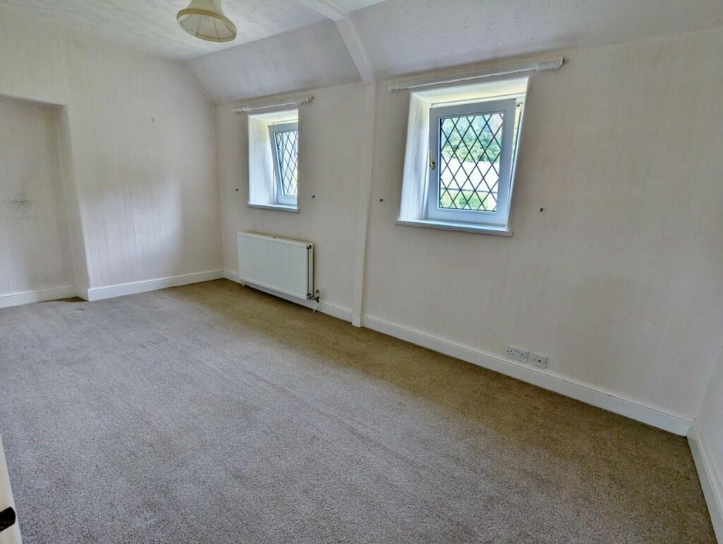 Additional property image - Wigfach House, Wigfach, Llaleston, CF32 0NH