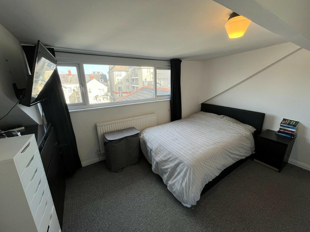 Additional property image - Esplanade Avenue, Porthcawl, Bridgend (County of), CF36