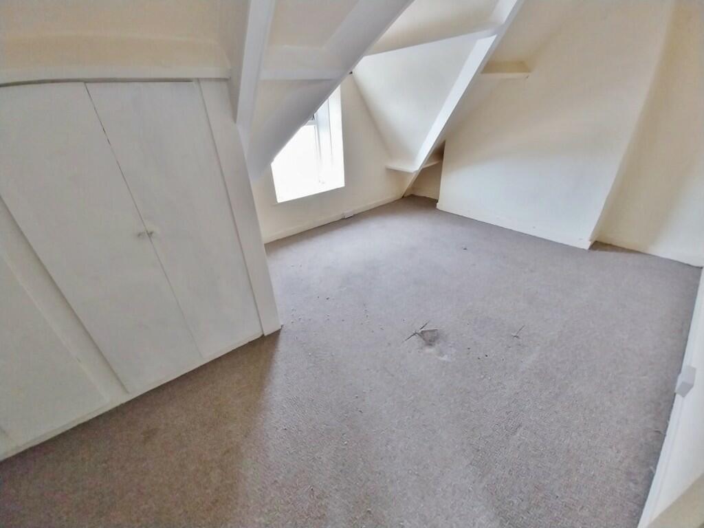 Additional property image - Well Street, Porthcawl, Bridgend (County of), CF36