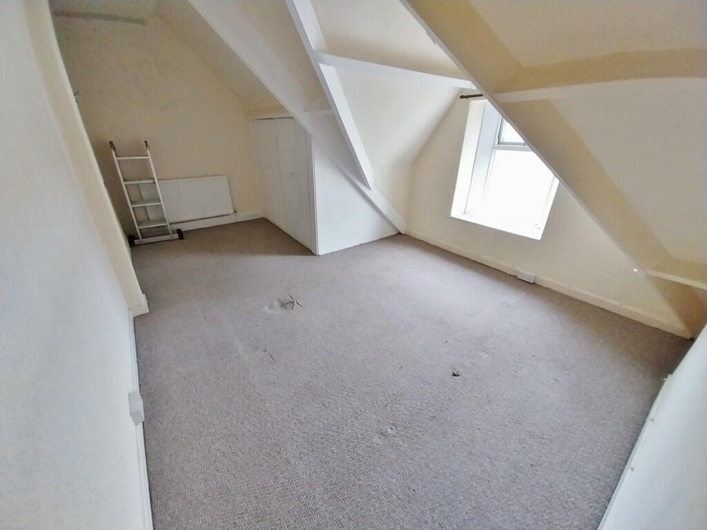 Additional property image - Well Street, Porthcawl, Bridgend (County of), CF36
