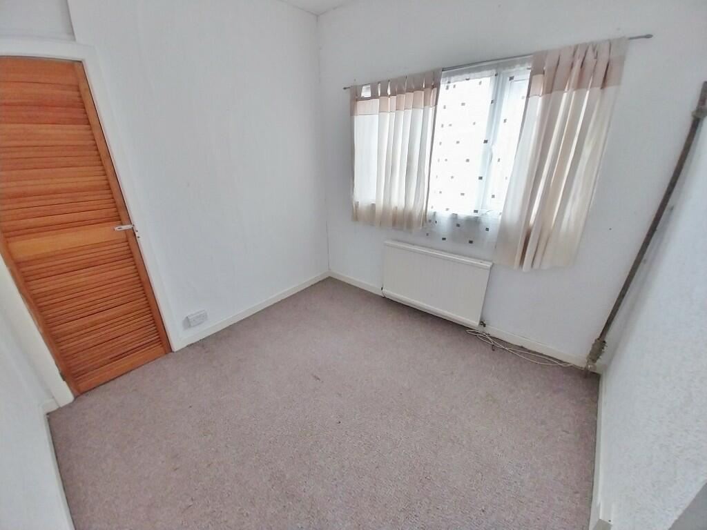 Additional property image - Well Street, Porthcawl, Bridgend (County of), CF36