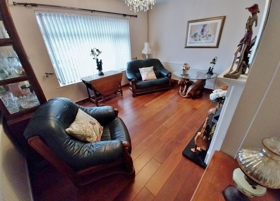Additional property image - Heol-y-parc, CF33