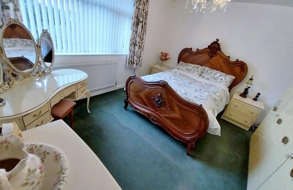 Additional property image - Heol-y-parc, CF33