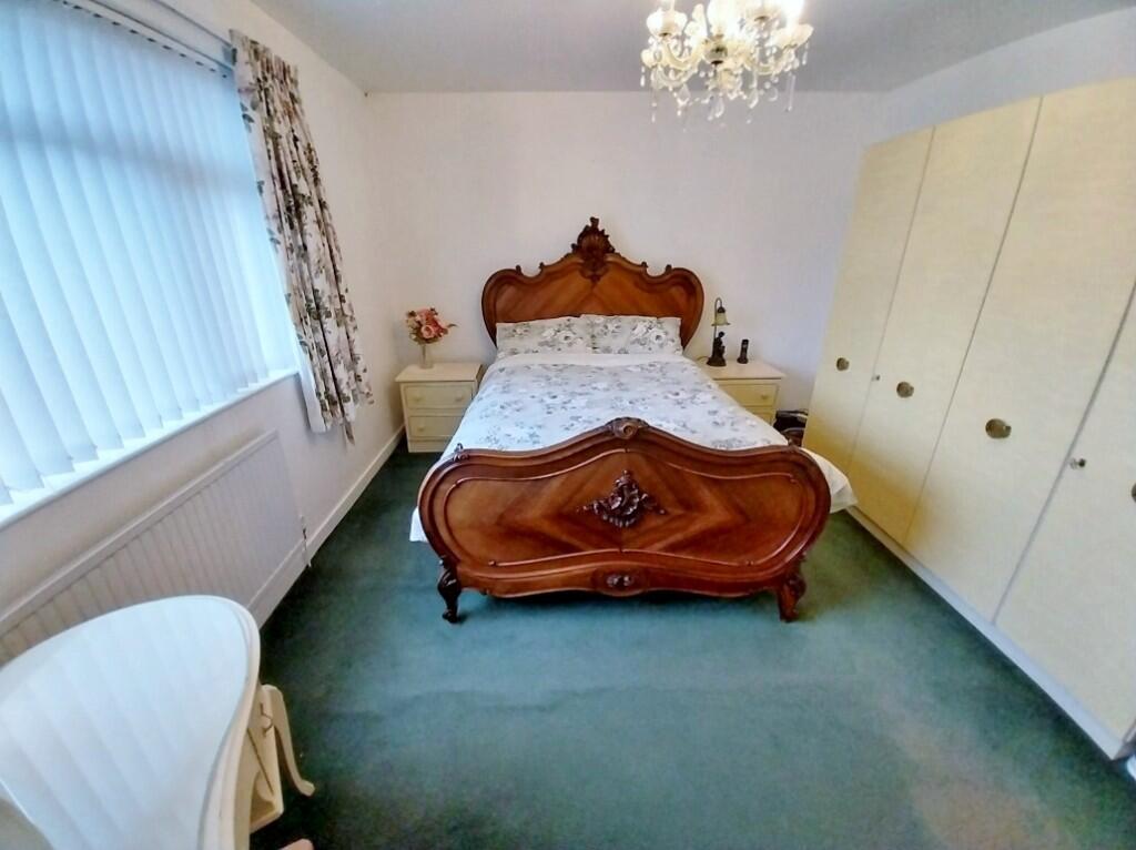 Additional property image - Heol-y-parc, CF33