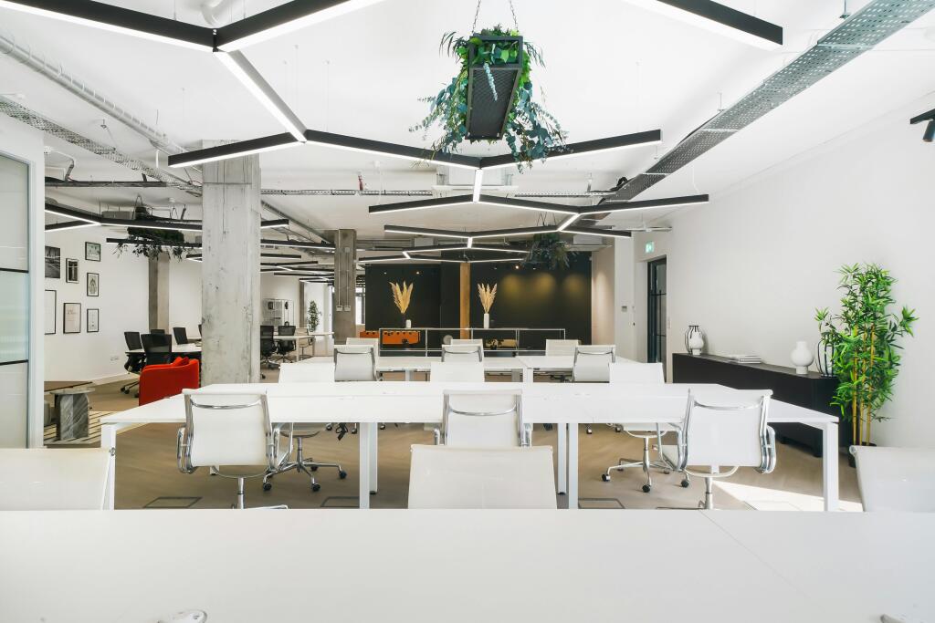 Suite 3 28 Rochester Place  db340vU7a8zsRwcw1AEd.jpg