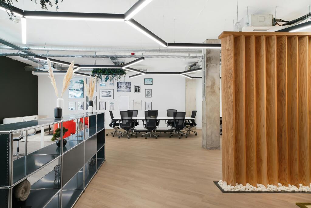 Suite 3 28 Rochester Place  NIVMhSi5Xk3PHSM802jW.jpg