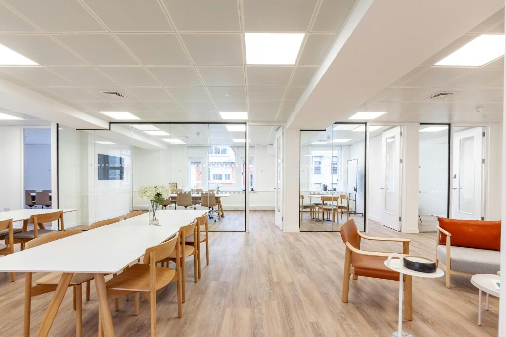 1921 Great Portland Street  3rd Floor 14.jpg