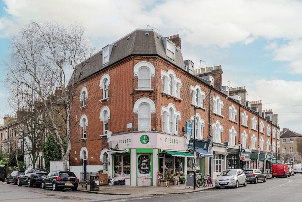 Main image of property: 10 Campdale Road, Tufnell Park, N7 0EA