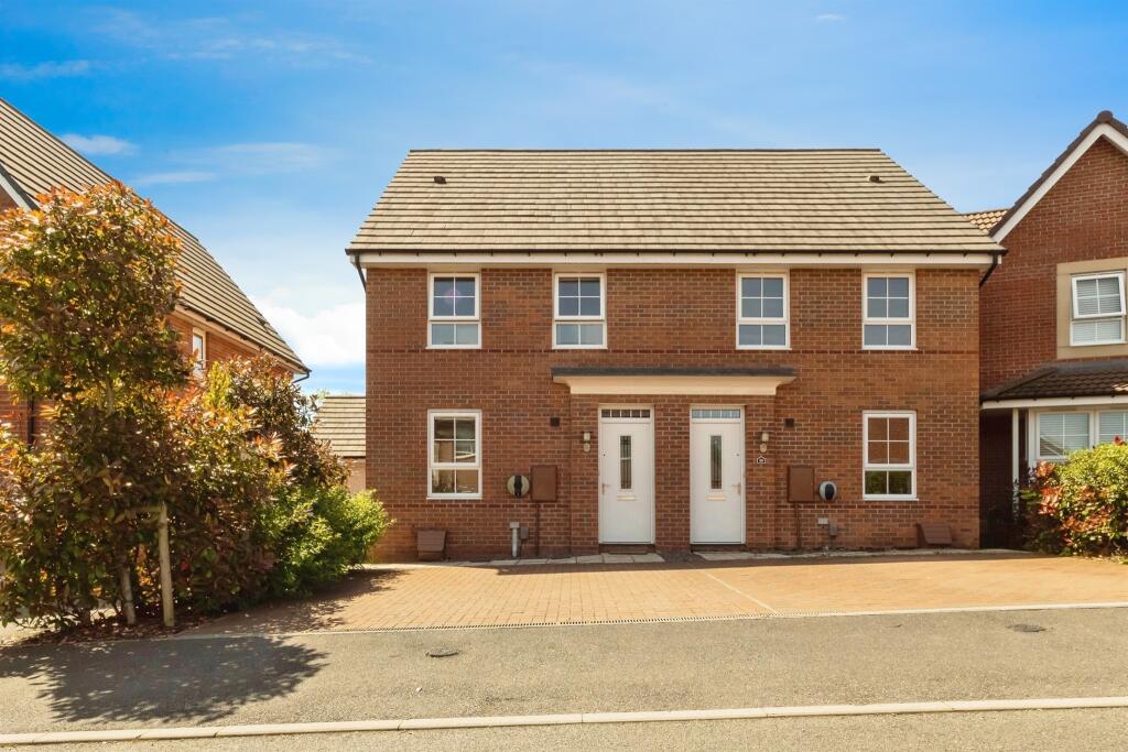 3 bedroom semidetached house for sale in Hornbeam Close, Edwalton