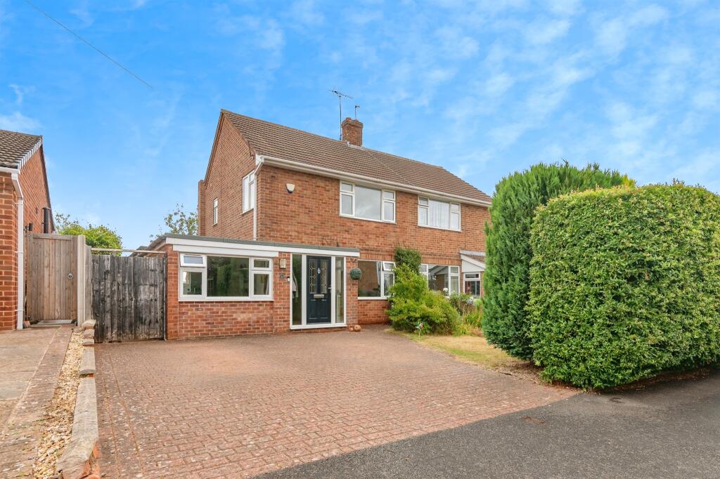 Main image of property: Clumber Drive, Radcliffe-on-Trent, NOTTINGHAM