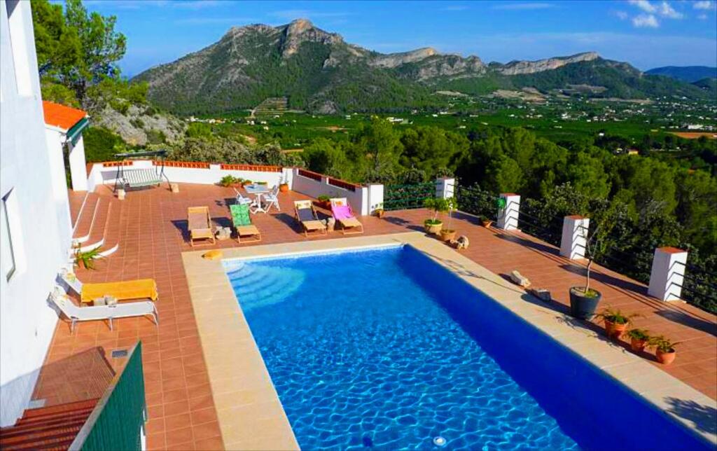 Main image of property: Valencia, Valencia, Marxuquera