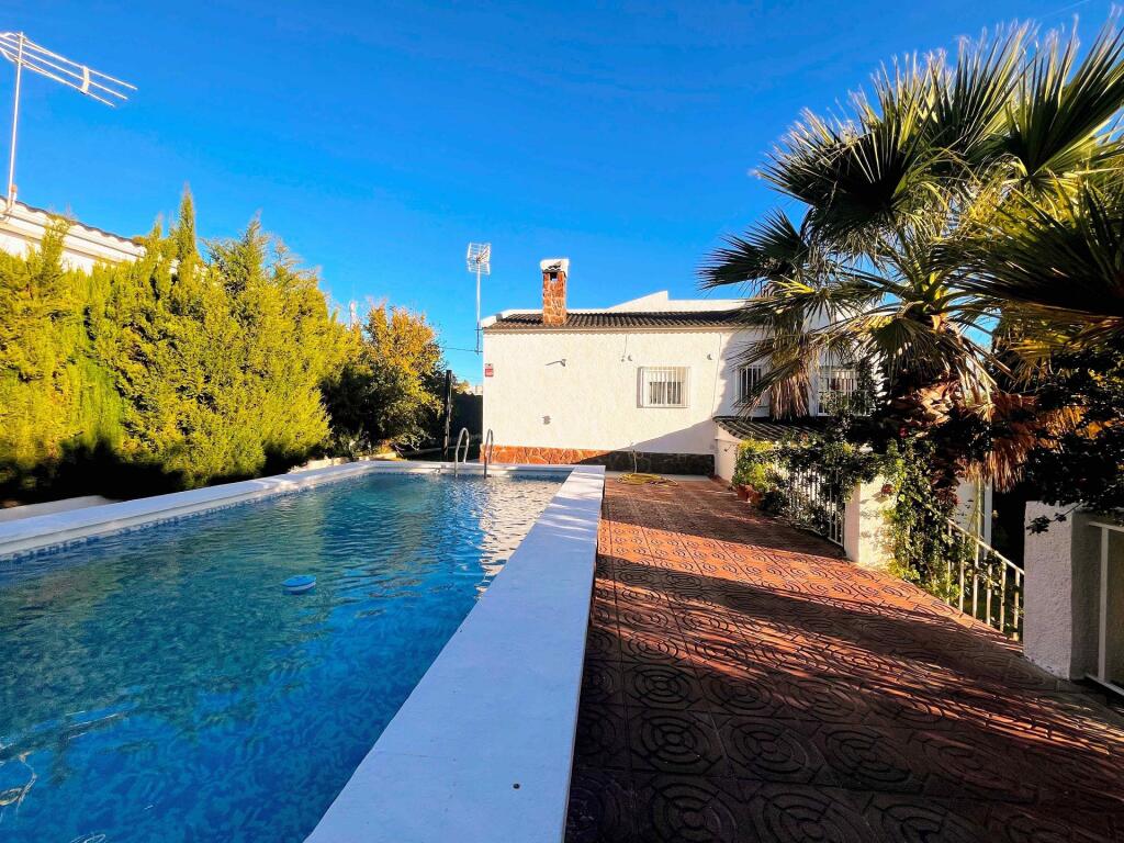 Main image of property: Valencia, Valencia, Pedralba