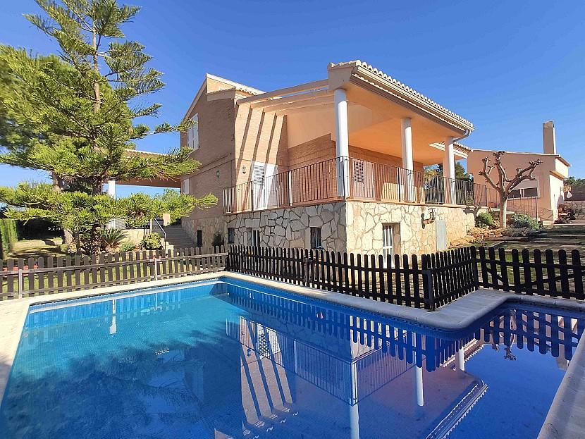 4 bedroom villa for sale in Valencia, Valencia, Montserrat, Spain