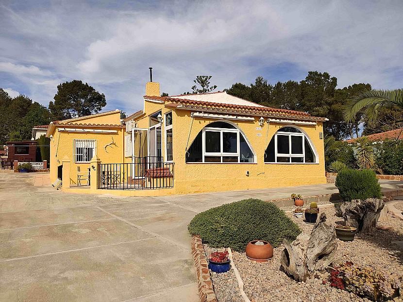4 bedroom villa for sale in Valencia, Valencia, Vilamarxant, Spain