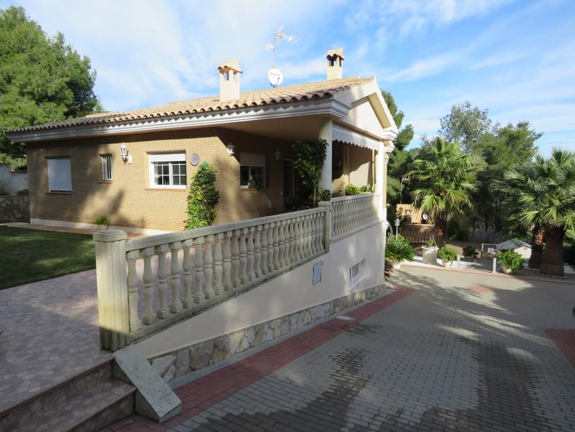 5 bedroom villa for sale in Valencia, Valencia, Estivella, Spain