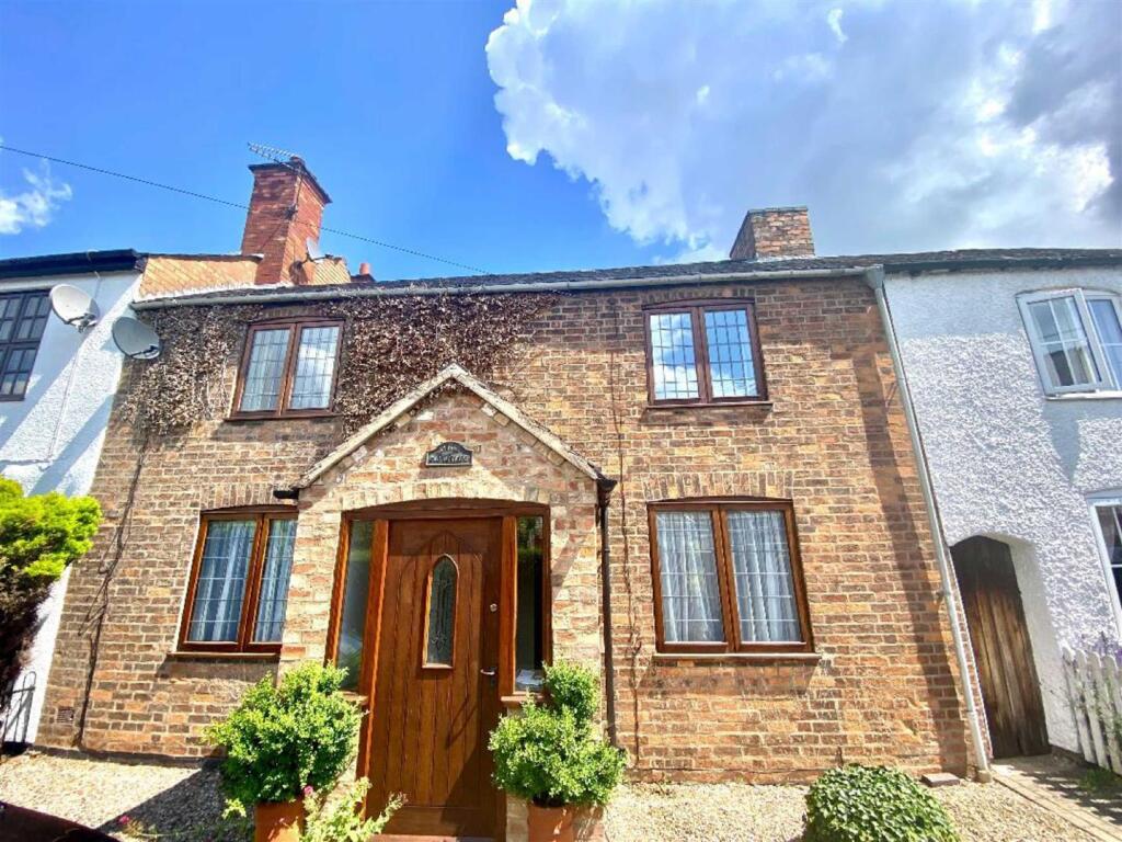 Main image of property: Love Lane, Burbage