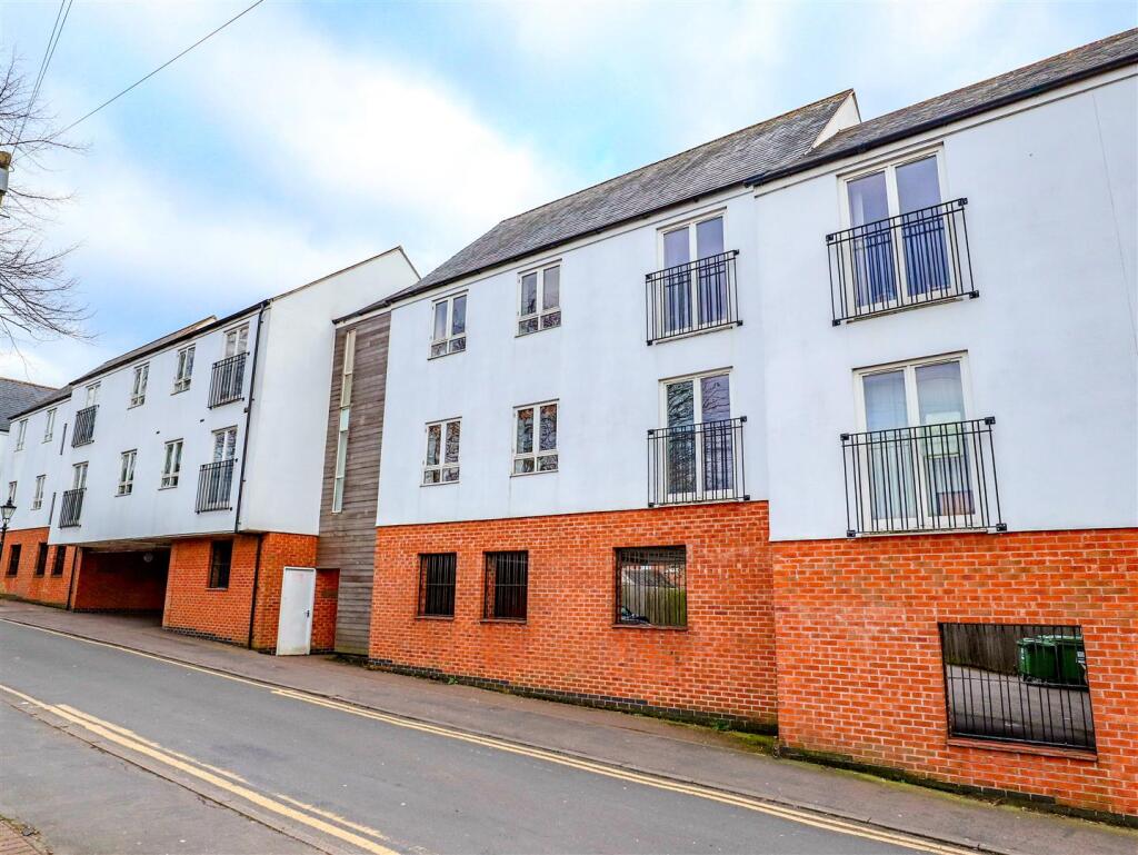 Main image of property: Castle Point, Wood Street, Hinckley