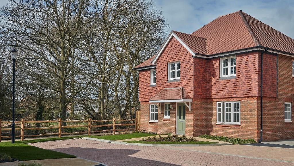 Oakley Grange New Homes Development by Crest Nicholson Eastern