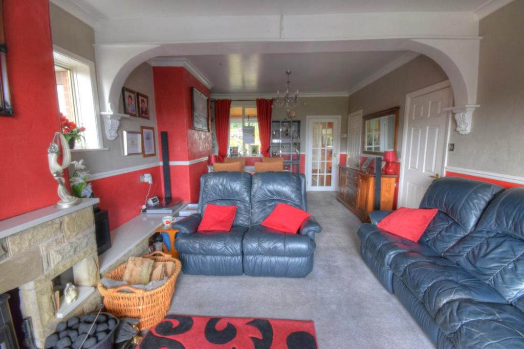 3 bedroom house for sale in Church Hill, Reighton, Filey, YO14